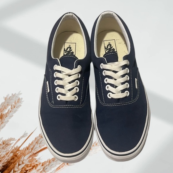 Vans Men's Navy Sneakers, Size 9.5 - Picture 2 of 8